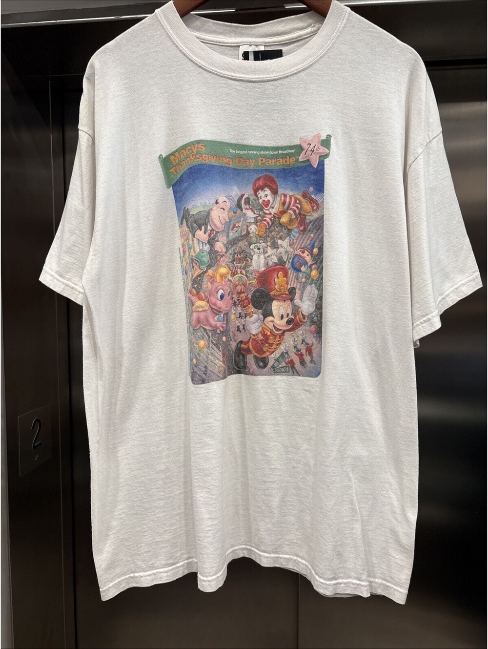 Vintage 2000 Macy’s Thanksgiving Day Parade 74th T-Shirt